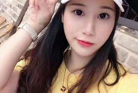 女生收下男生的项链是不是代表接受我了? 女生收下男生的项链是不是代表接受我了?第2张